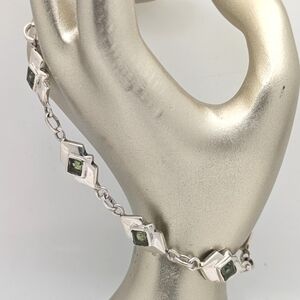 Beautiful Sterling Peridot Link Bracelet